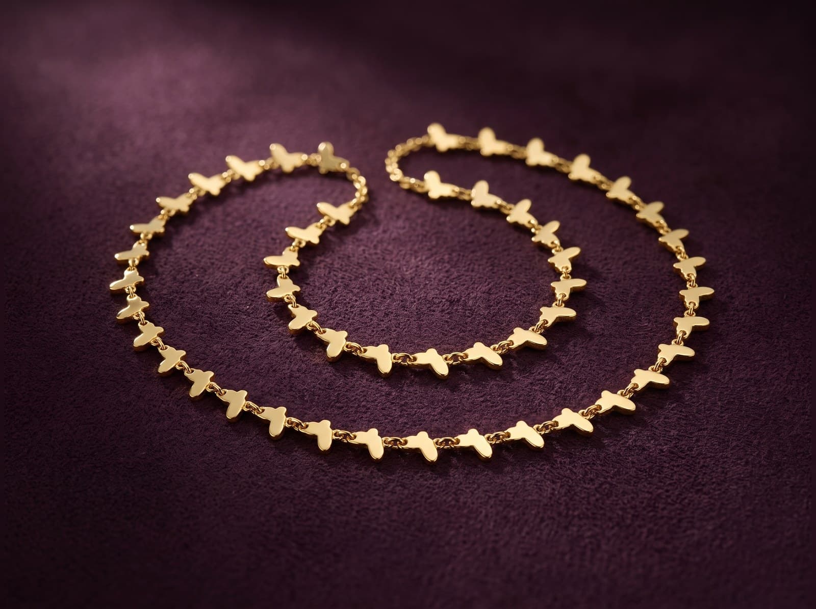 Sanad · Shinny Attached Butterflies Gold Chain — studio
