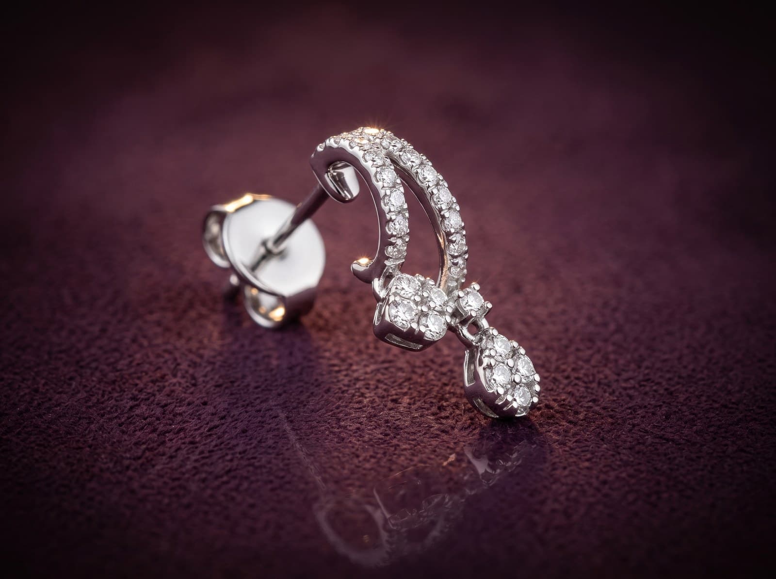 Dandana · Curved Blossom Stud Diamond Earring