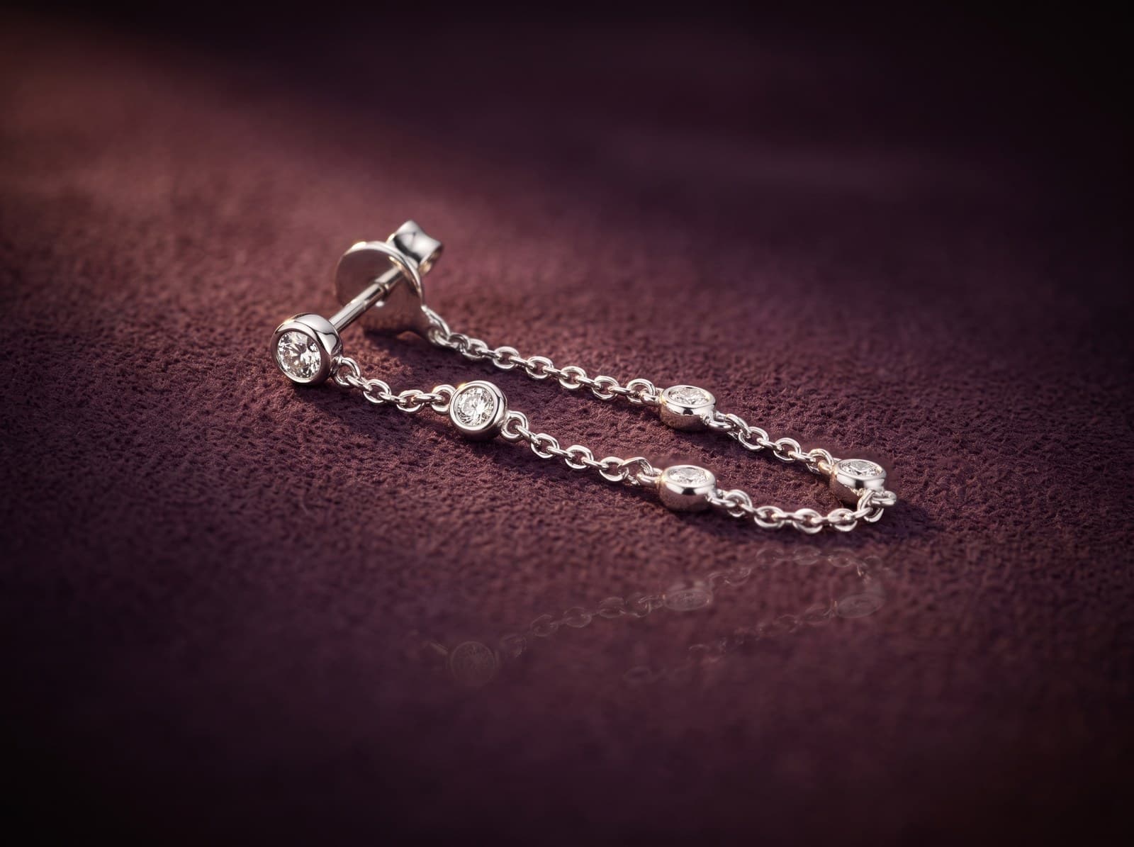 Wamd · Duo Dropped Chain Stud Diamond Piercing