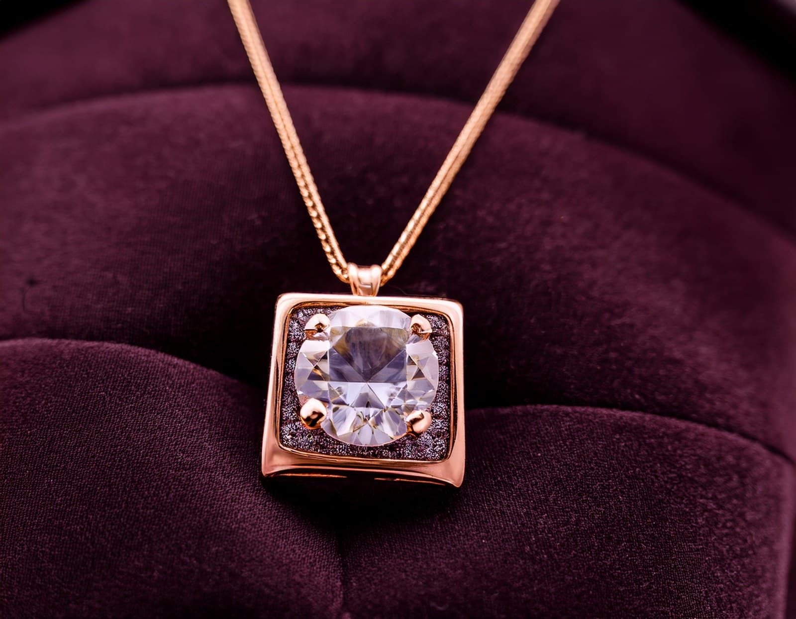 Marjan · Rose Squared Cushion Diamond Necklace