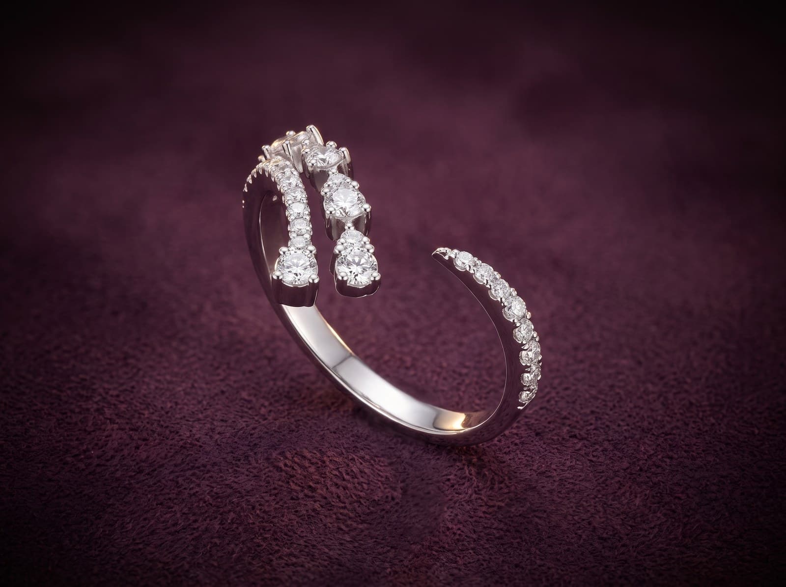 Abad · Curved Open Band Diamond Ring